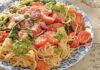 Pasta, pesto & roasted tomatoes