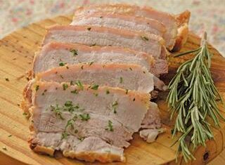 Roast pork with white wine