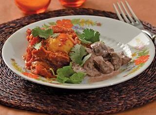 Israeli baked eggs with lamb kidneys in brandy