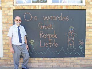 Agribusinesses compete to support school