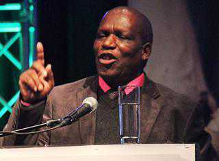 Zokwana urges collaboration between government and agriculture sector