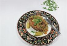 Pig neck and two apples