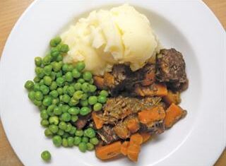 Red wine beef casserole