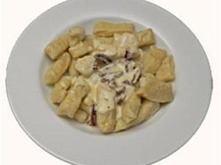 Gnocchi with cheese sauce Gnocchi with cheese sauce