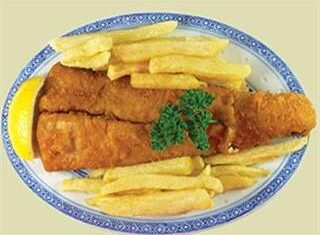 Fish, chips and sauce