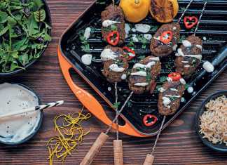 Lamb kofta & yoghurt tahini sauce