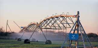 centre-pivot-irrigation-system