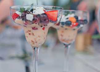 Modern-boozy-berry-trifle