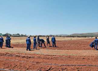 Farmers assist students with practical training