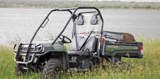 The 825i DOHC John Deere Gator