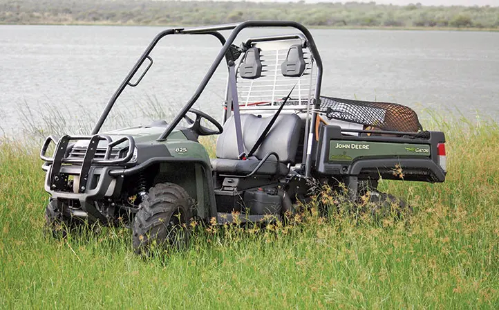 The 825i DOHC John Deere Gator