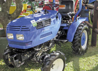 The Zar Trac J16 4x4.