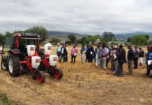 Developing farmers learn about conservation agriculture