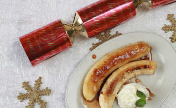 Hot banana split with rum and vanilla