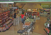 Food prices expected to continue fluctuating in 2018