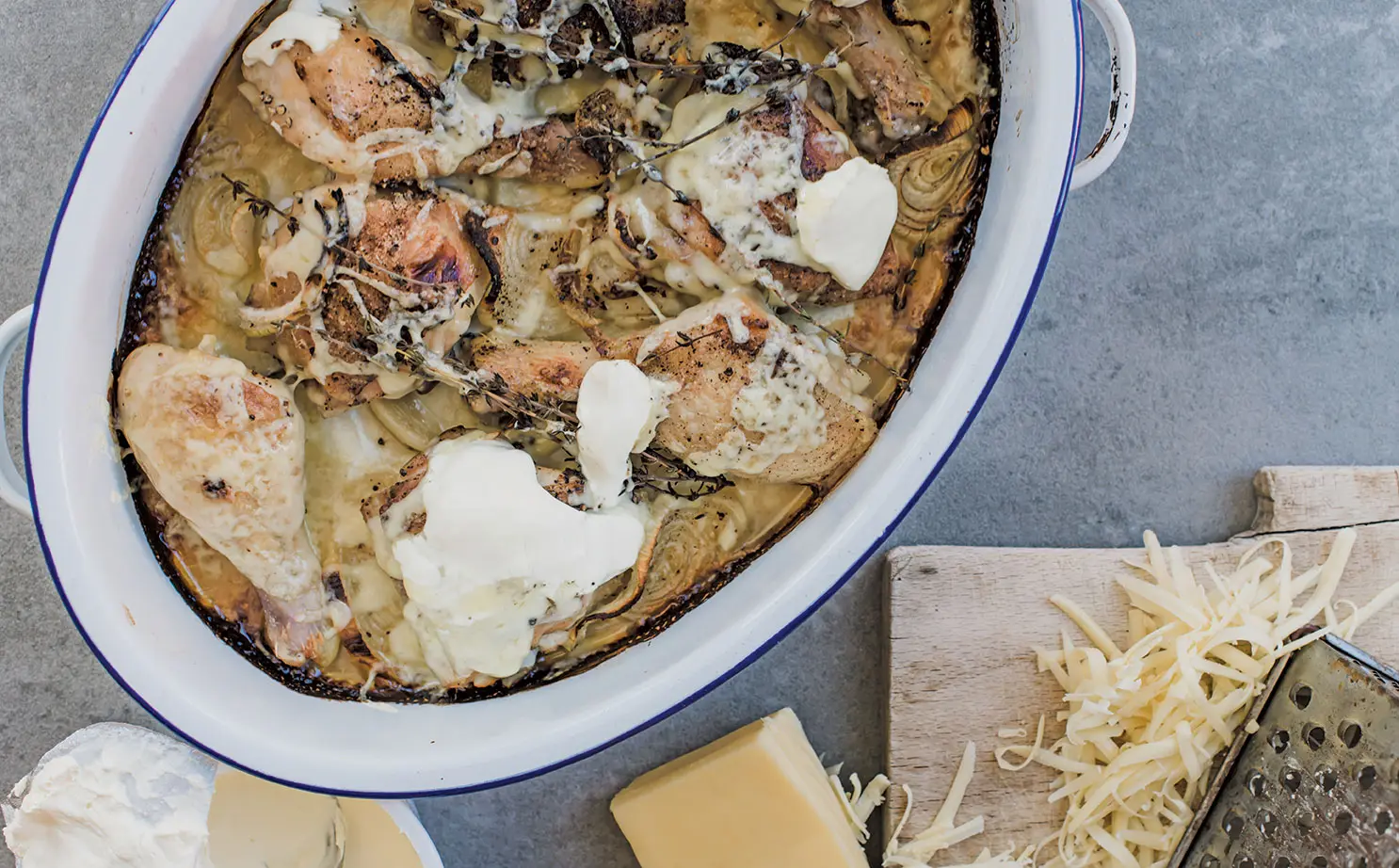 Chicken with onions and Emmentaler cheese