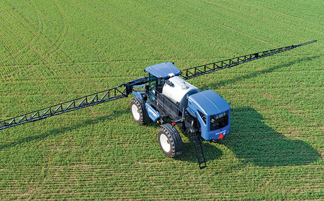 New Holland’s self-propelled, front boom sprayer model New Holland’s self-propelled, front boom sprayer model