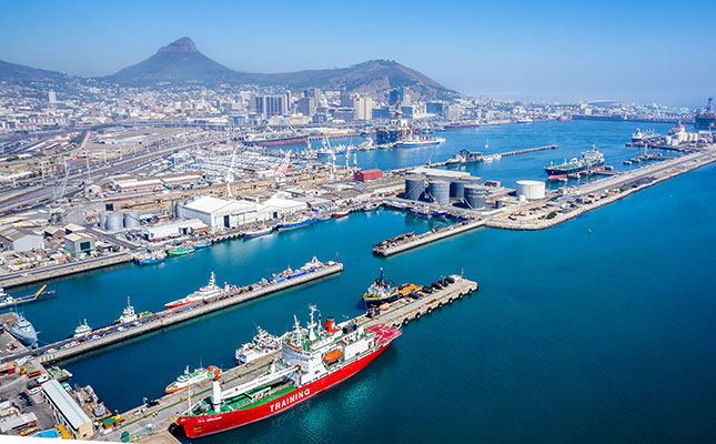 Challenges at Cape Town harbour hinder fruit exports Challenges at Cape Town harbour hinder fruit exports