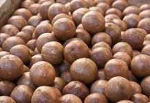 Nut markets take a tumble