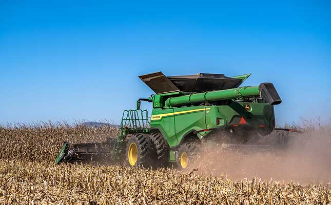 John Deere launches combine with ‘mammoth’ capacity John Deere launches combine with ‘mammoth’ capacity