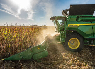 Power and intelligence working together John-Deere-tractor-