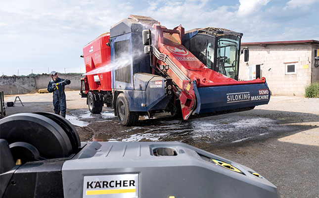 Tips for the long-term protection of agricultural machinery