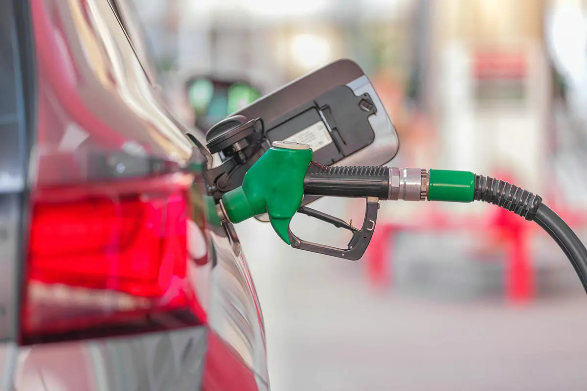 Fuel price surge pushes inflation to 4% in April