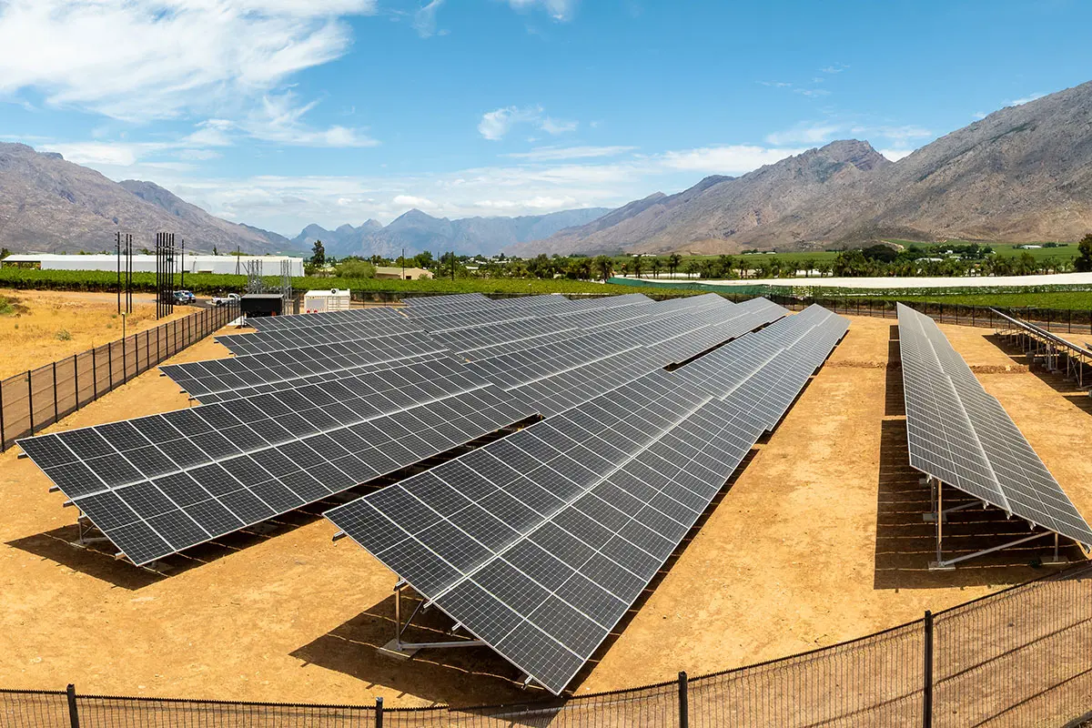 From grid reliance to energy independence