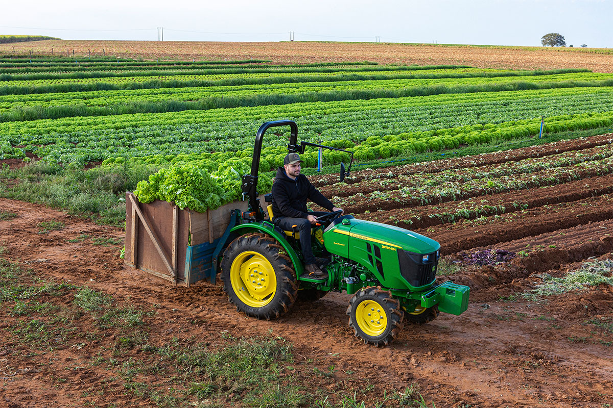 John Deere 3E Serisi Güney Afrika için Kompakt Traktör Sunuyor